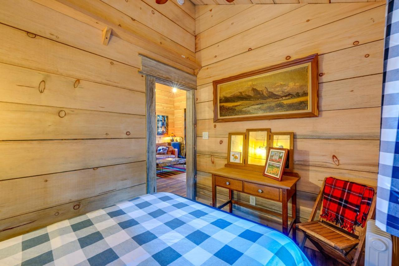Enchanting Creekside Cabin Near Kings Canyon Park! Badger Екстериор снимка