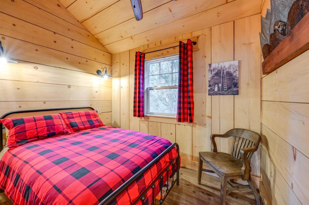 Enchanting Creekside Cabin Near Kings Canyon Park! Badger Екстериор снимка